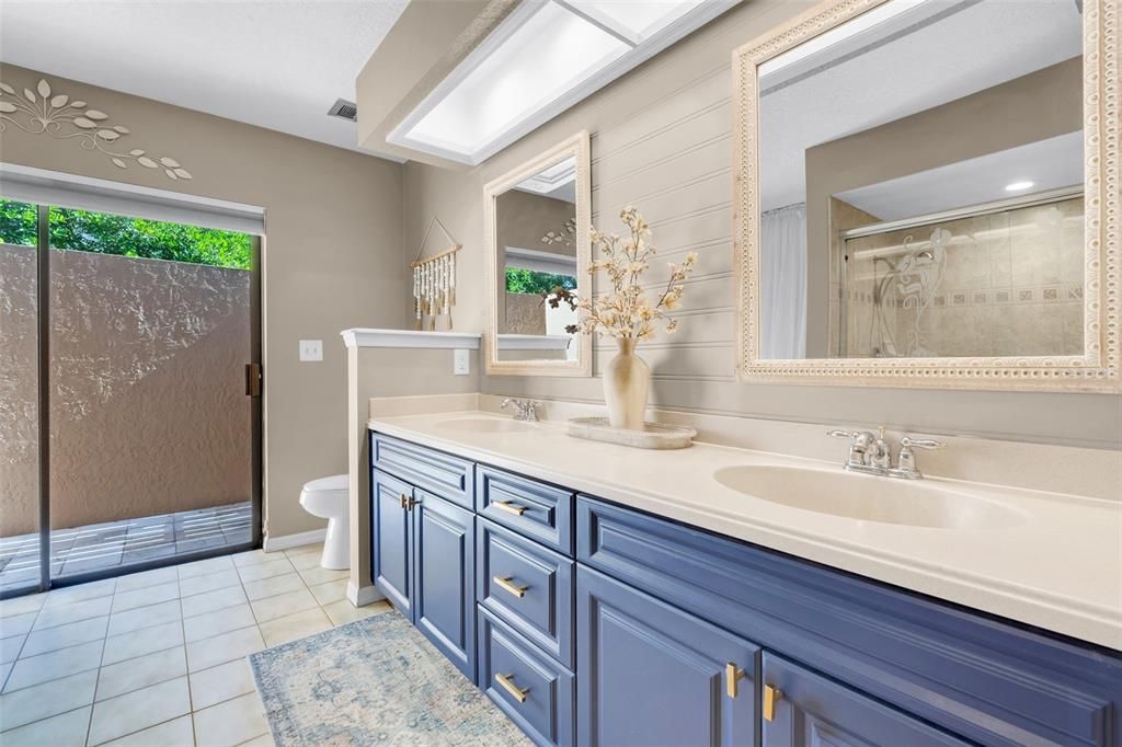 For Sale: $795,000 (4 beds, 2 baths, 2420 Square Feet)