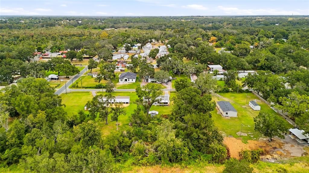 En Venta: $300,000 (4 camas, 2 baños, 1512 Pies cuadrados)