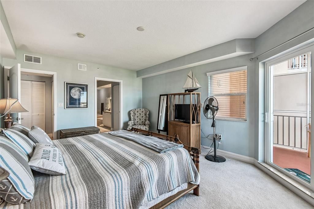 待售: $309,000 (2 贝兹, 2 浴室, 1287 平方英尺)