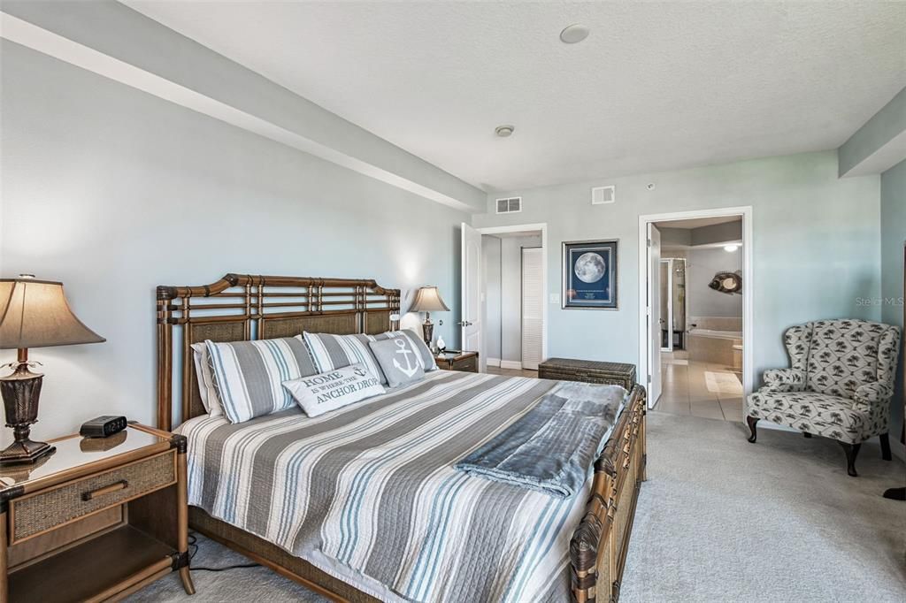 待售: $309,000 (2 贝兹, 2 浴室, 1287 平方英尺)