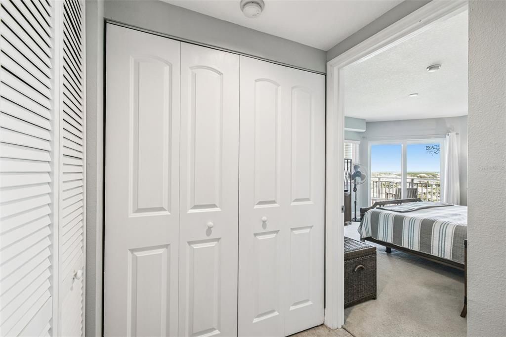 待售: $309,000 (2 贝兹, 2 浴室, 1287 平方英尺)