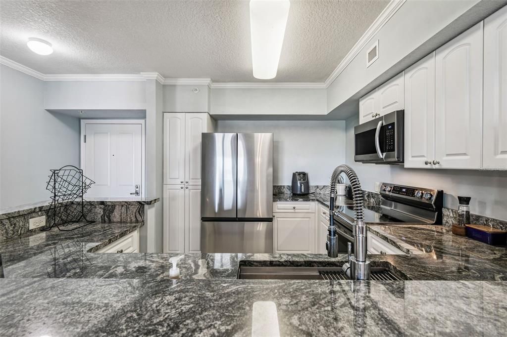 待售: $309,000 (2 贝兹, 2 浴室, 1287 平方英尺)