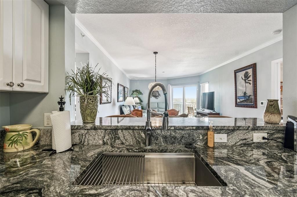 待售: $309,000 (2 贝兹, 2 浴室, 1287 平方英尺)