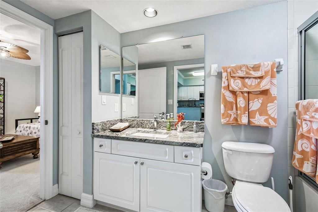 待售: $309,000 (2 贝兹, 2 浴室, 1287 平方英尺)