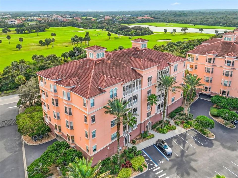 Под контрактом: $424,000 (3 спален, 2 ванн, 1264 Квадратных фут)