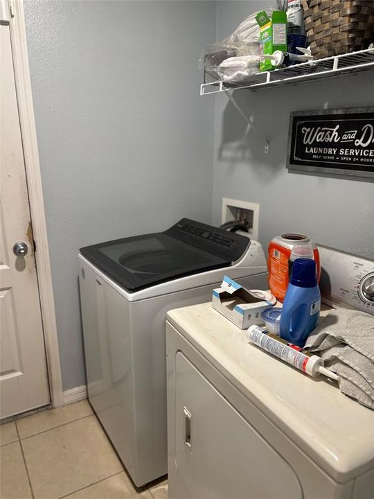 待售: $349,900 (3 贝兹, 2 浴室, 1456 平方英尺)