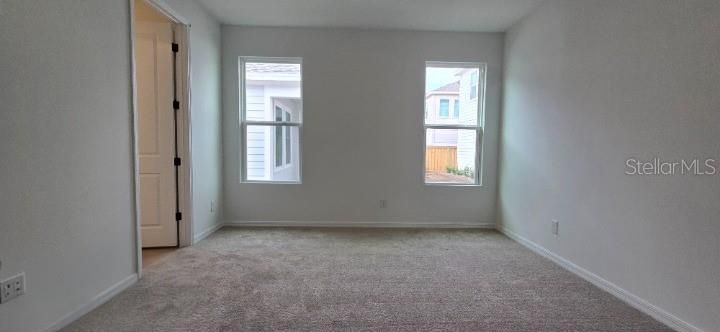 На продажу: $559,551 (4 спален, 2 ванн, 2015 Квадратных фут)