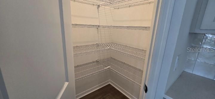 На продажу: $559,551 (4 спален, 2 ванн, 2015 Квадратных фут)