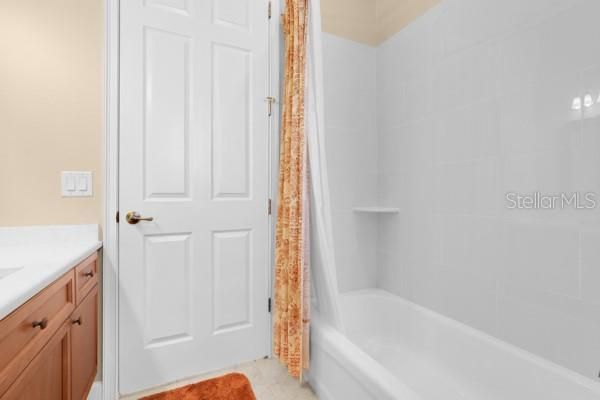 For Sale: $599,000 (3 beds, 3 baths, 2405 Square Feet)