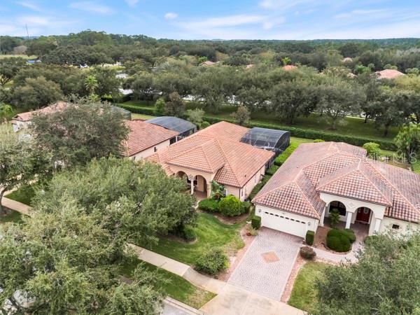 For Sale: $599,000 (3 beds, 3 baths, 2405 Square Feet)