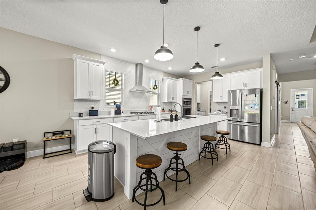 En Venta: $724,900 (5 camas, 4 baños, 3283 Pies cuadrados)