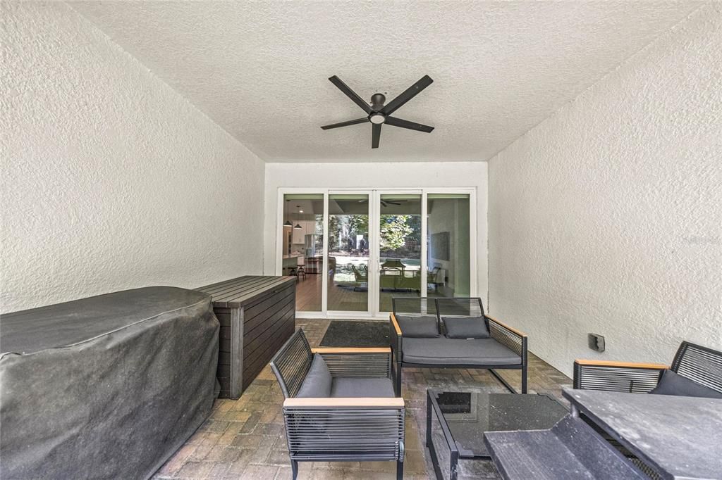 En Venta: $724,900 (5 camas, 4 baños, 3283 Pies cuadrados)