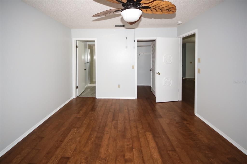 For Sale: $144,000 (2 beds, 2 baths, 1144 Square Feet)
