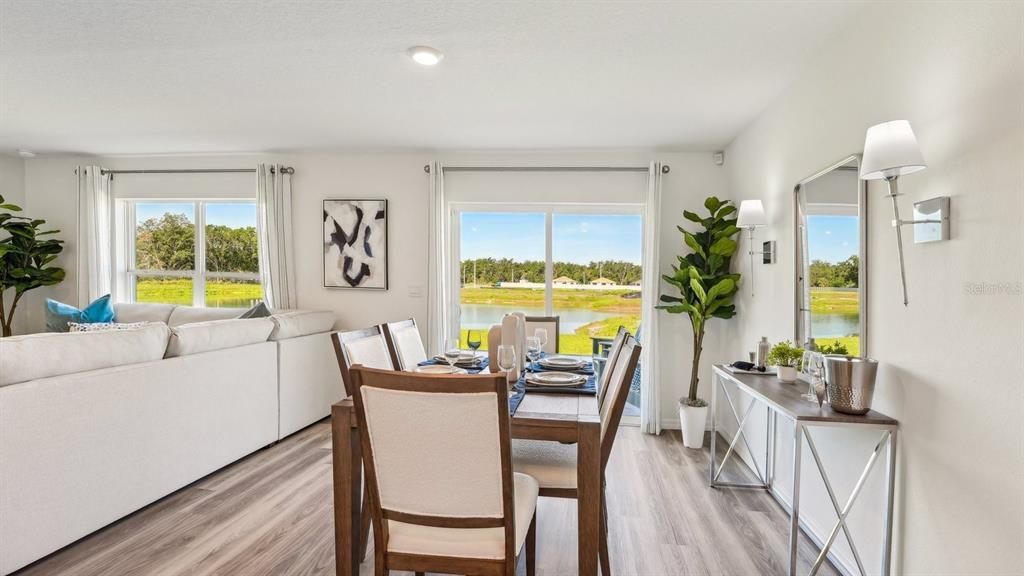 Activo con contrato: $345,965 (4 camas, 2 baños, 1498 Pies cuadrados)