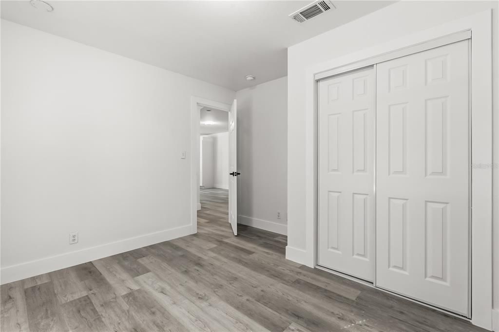 待售: $239,900 (4 贝兹, 2 浴室, 1440 平方英尺)