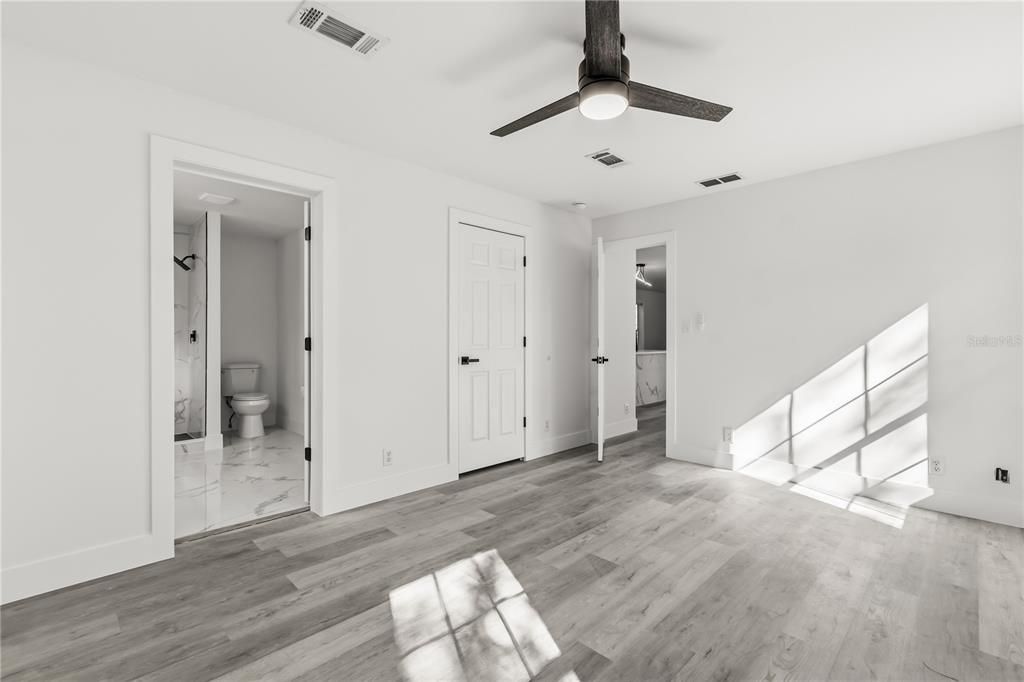 待售: $239,900 (4 贝兹, 2 浴室, 1440 平方英尺)