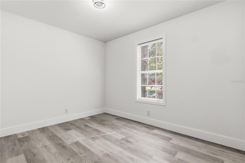 待售: $239,900 (4 贝兹, 2 浴室, 1440 平方英尺)