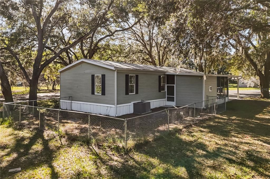 待售: $239,900 (4 贝兹, 2 浴室, 1440 平方英尺)