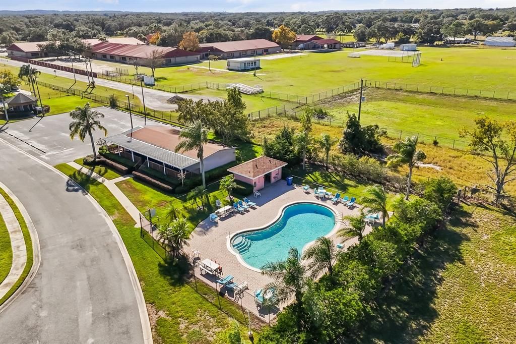 待售: $239,900 (4 贝兹, 2 浴室, 1440 平方英尺)