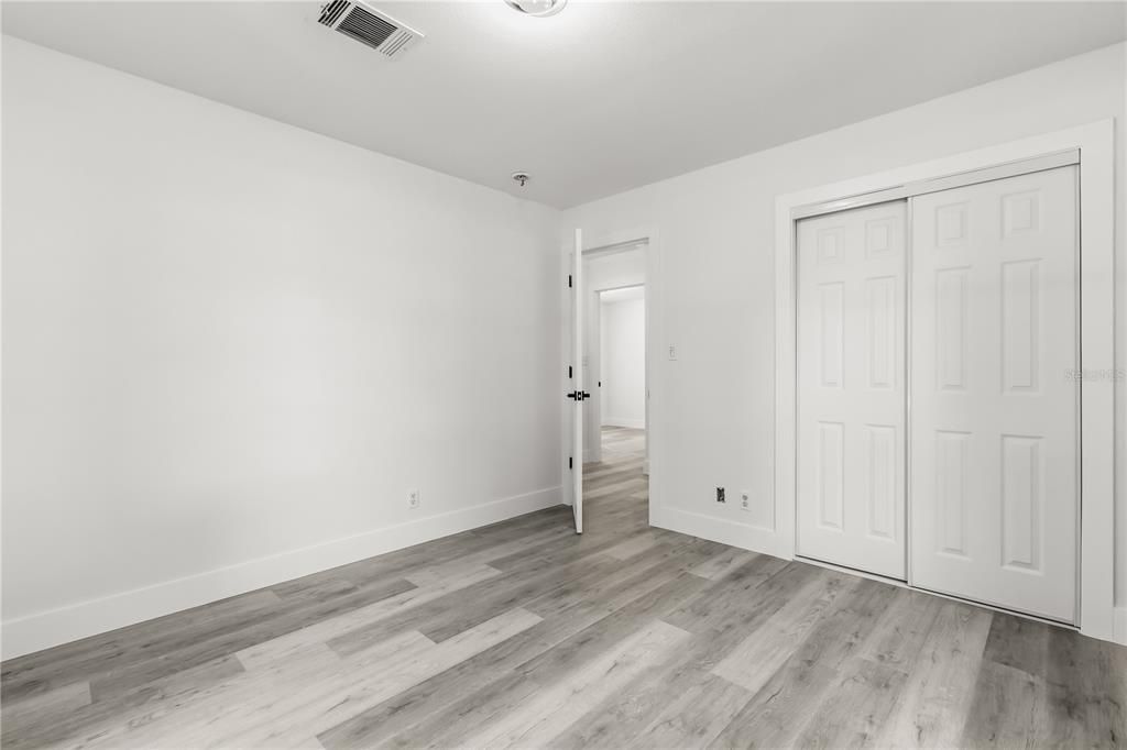 待售: $239,900 (4 贝兹, 2 浴室, 1440 平方英尺)