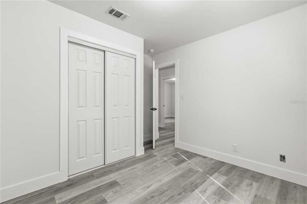 待售: $239,900 (4 贝兹, 2 浴室, 1440 平方英尺)