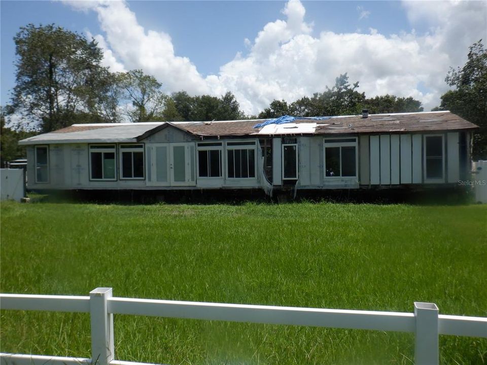 En Venta: $99,000 (1.03 acres)