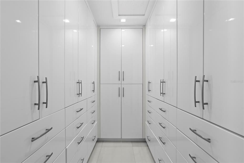 待售: $14,950,000 (5 贝兹, 8 浴室, 9646 平方英尺)