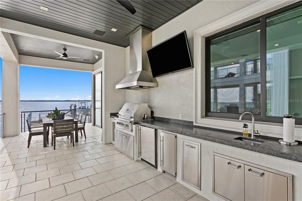 待售: $14,950,000 (5 贝兹, 8 浴室, 9646 平方英尺)