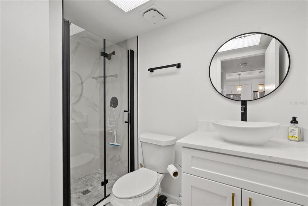 出租: $6,500 (2 贝兹, 2 浴室, 1340 平方英尺)