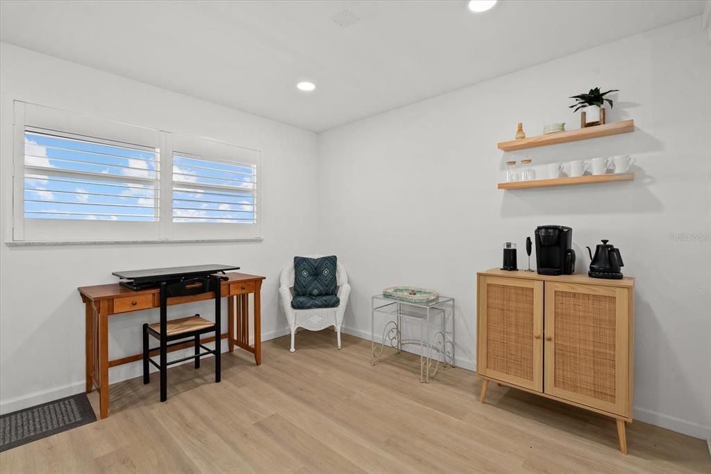 出租: $6,500 (2 贝兹, 2 浴室, 1340 平方英尺)