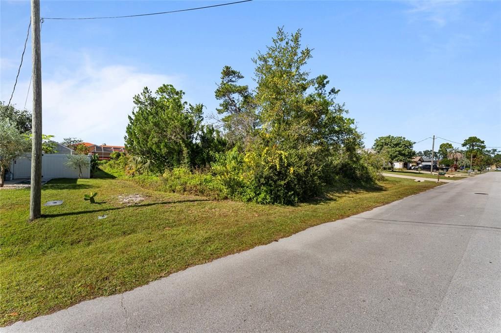 Activo con contrato: $70,000 (0.23 acres)