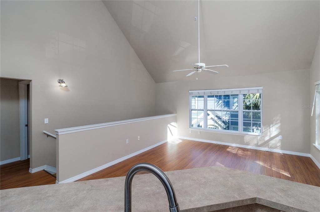 For Rent: $1,700 (2 beds, 2 baths, 1141 Square Feet)