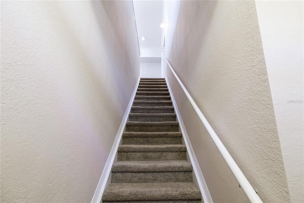 For Rent: $1,700 (2 beds, 2 baths, 1141 Square Feet)