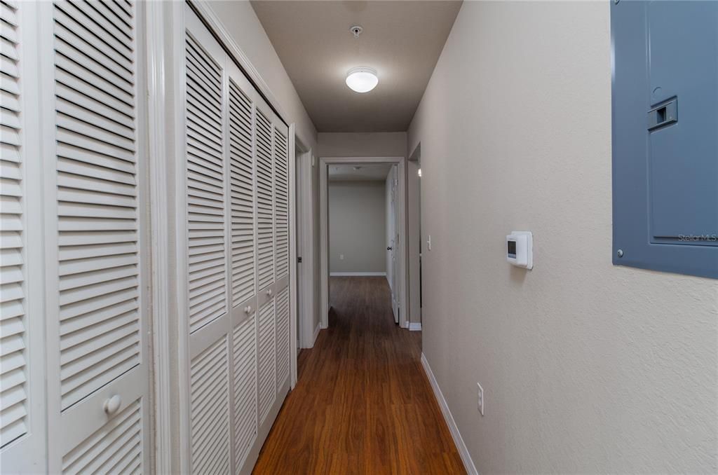 For Rent: $1,700 (2 beds, 2 baths, 1141 Square Feet)