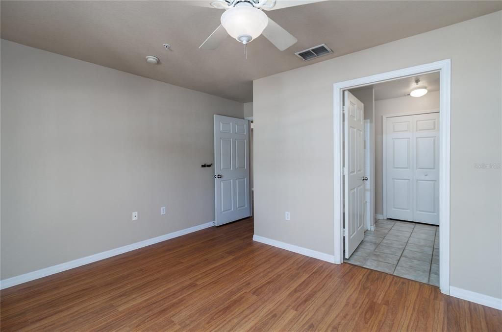For Rent: $1,700 (2 beds, 2 baths, 1141 Square Feet)