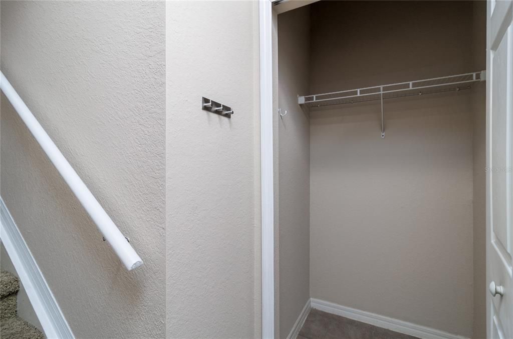 For Rent: $1,700 (2 beds, 2 baths, 1141 Square Feet)