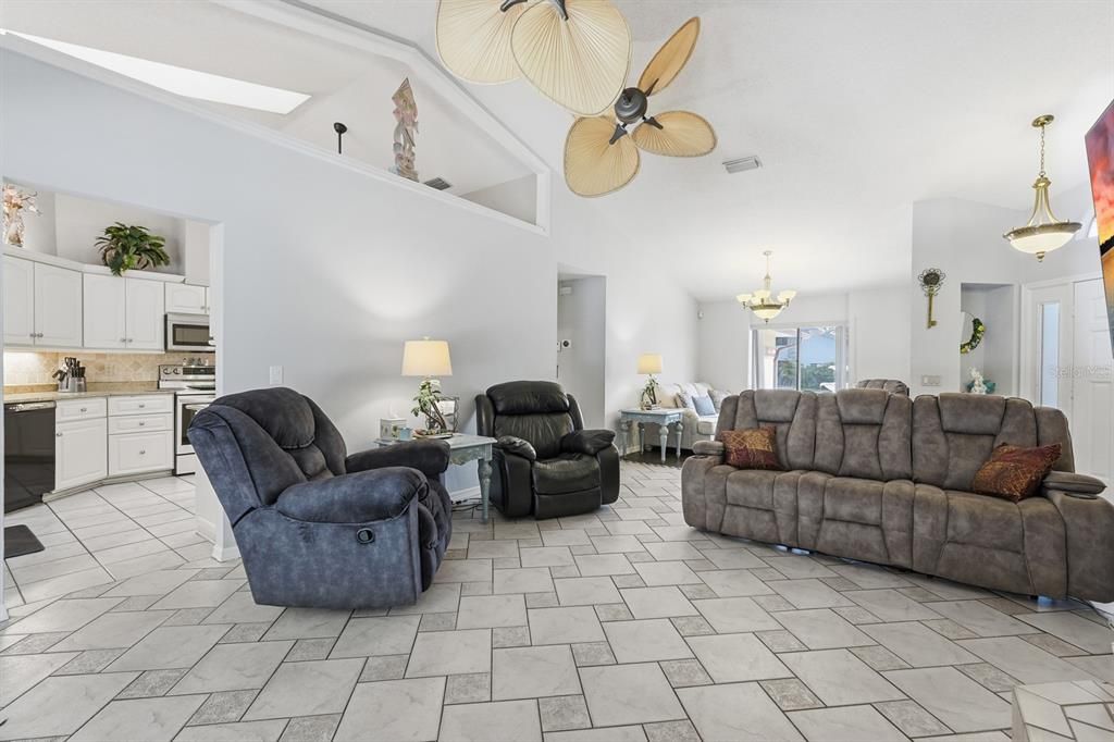 For Sale: $539,000 (3 beds, 2 baths, 2176 Square Feet)