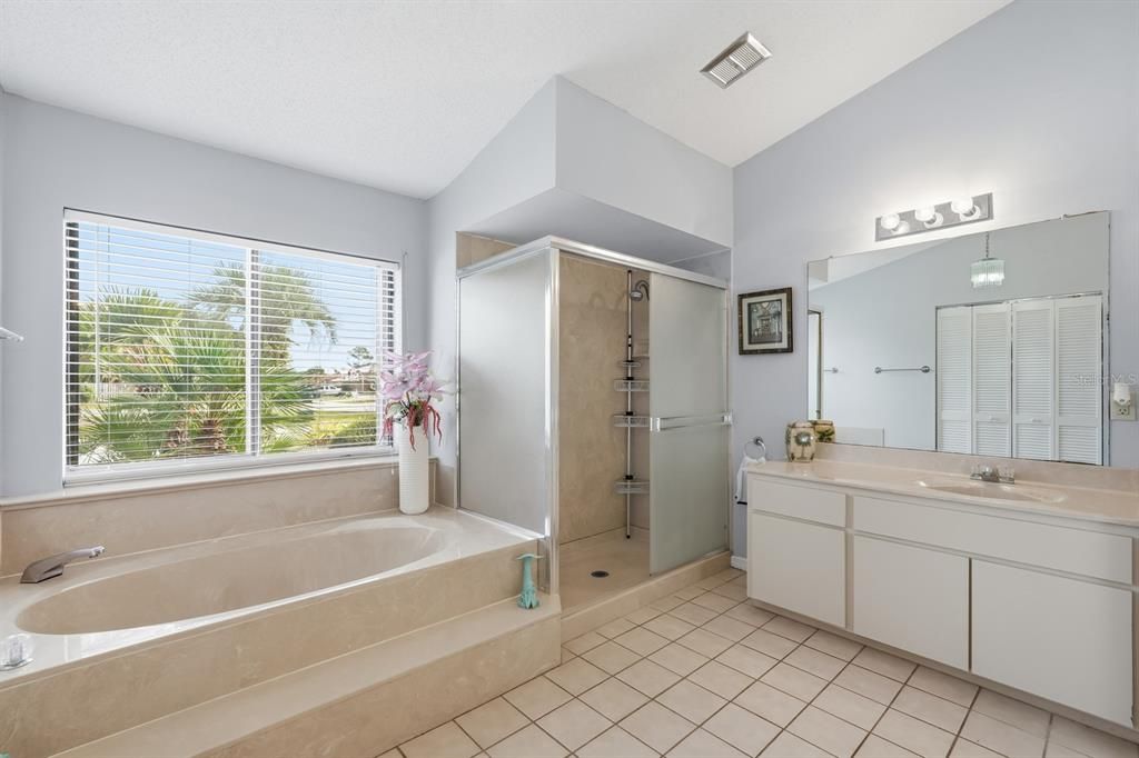 For Sale: $539,000 (3 beds, 2 baths, 2176 Square Feet)