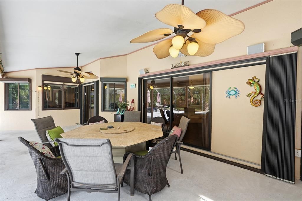 For Sale: $539,000 (3 beds, 2 baths, 2176 Square Feet)