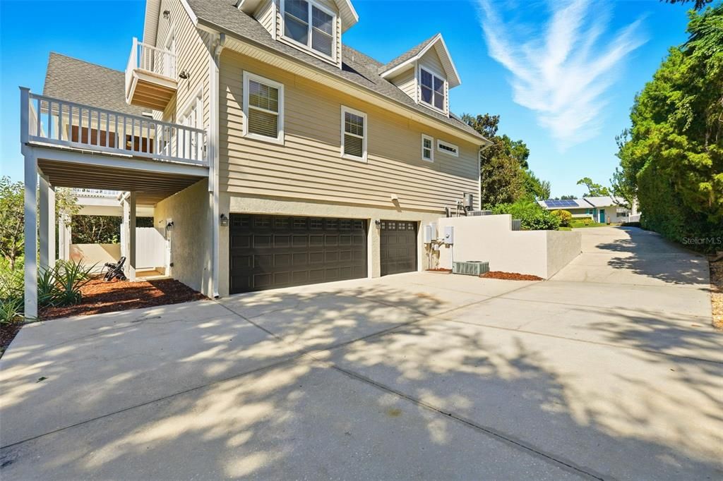 For Sale: $1,480,000 (4 beds, 4 baths, 4066 Square Feet)