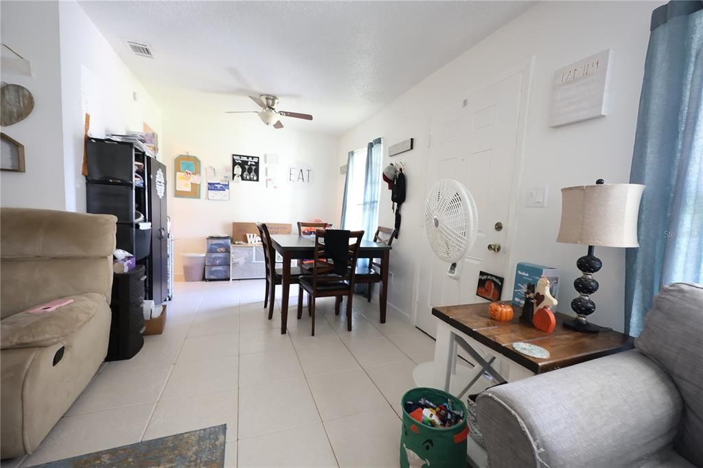 На продажу: $395,000 (4 спален, 0 ванн, 1592 Квадратных фут)