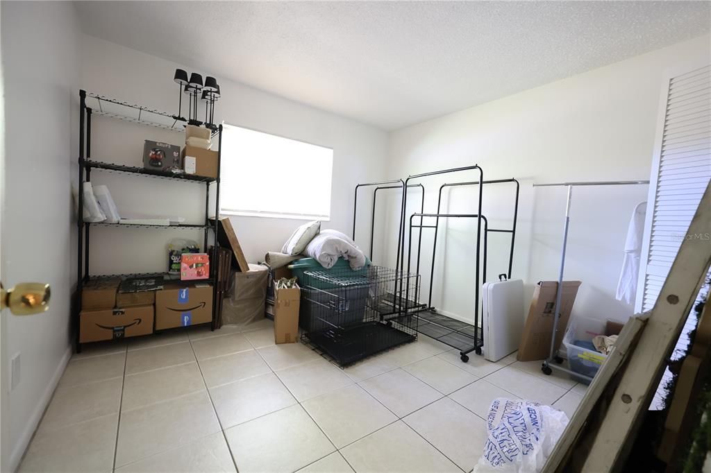 На продажу: $395,000 (4 спален, 0 ванн, 1592 Квадратных фут)