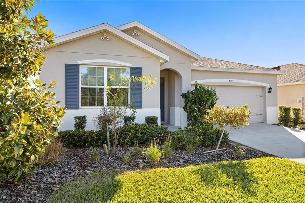 For Sale: $325,000 (3 beds, 2 baths, 1810 Square Feet)