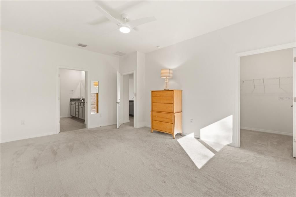 For Sale: $325,000 (3 beds, 2 baths, 1810 Square Feet)