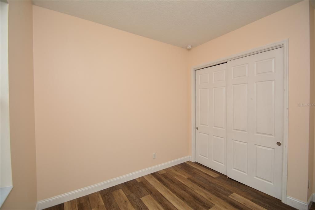 Activo con contrato: $289,000 (3 camas, 2 baños, 1750 Pies cuadrados)