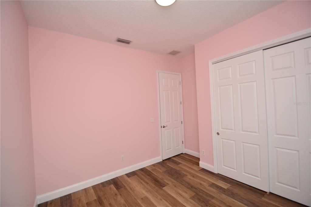 Activo con contrato: $289,000 (3 camas, 2 baños, 1750 Pies cuadrados)