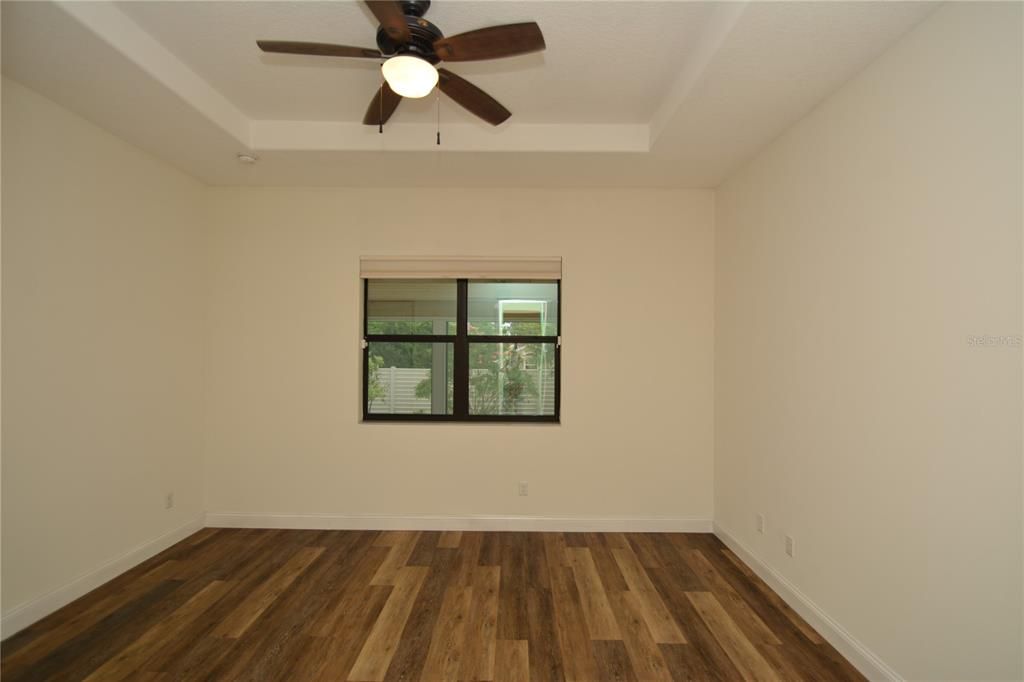 Activo con contrato: $289,000 (3 camas, 2 baños, 1750 Pies cuadrados)