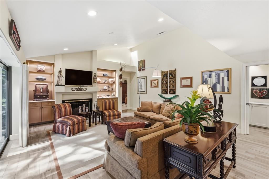 En Venta: $1,600,000 (4 camas, 3 baños, 3017 Pies cuadrados)