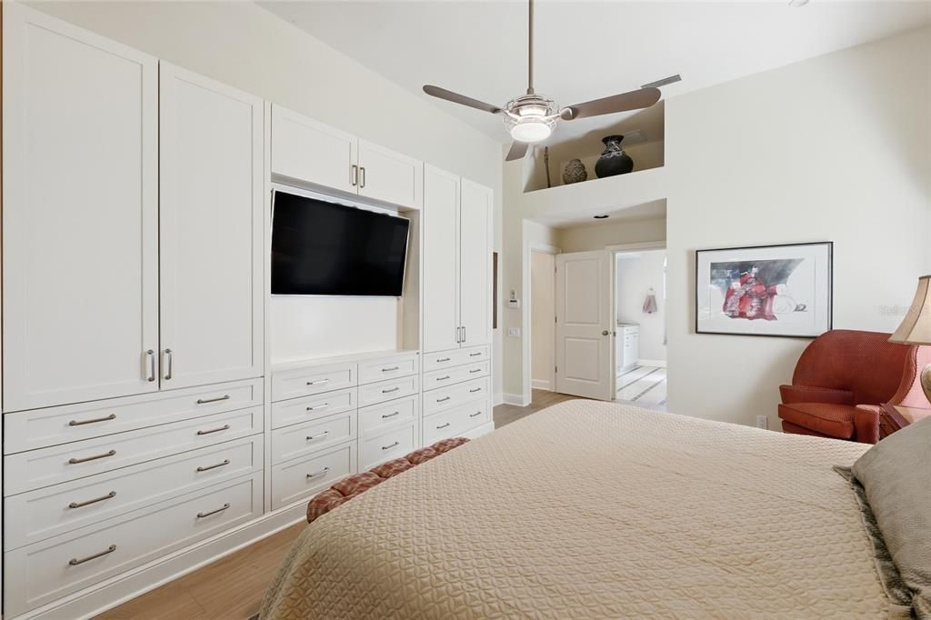 En Venta: $1,600,000 (4 camas, 3 baños, 3017 Pies cuadrados)