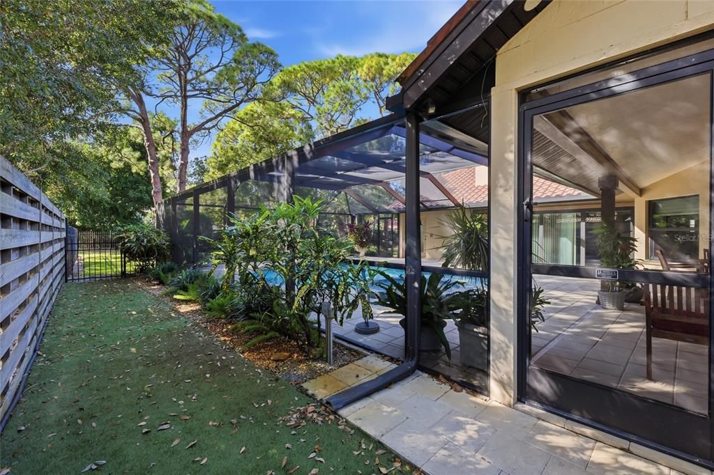 En Venta: $1,600,000 (4 camas, 3 baños, 3017 Pies cuadrados)